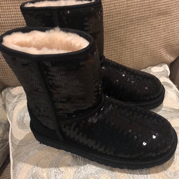 UGG Other - UGG. Size 2